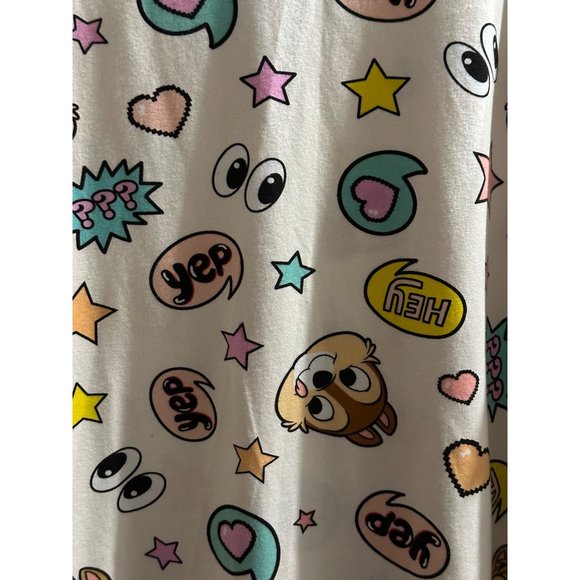Disney size 2X Chip & Dale chipmunks cream v neck long sleeve top-part of a set - Picture 2 of 11